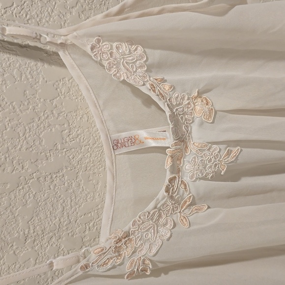 Gilligan & O'Malley Cream Chemise with Romantic Lace Details - Picture 2 of 3